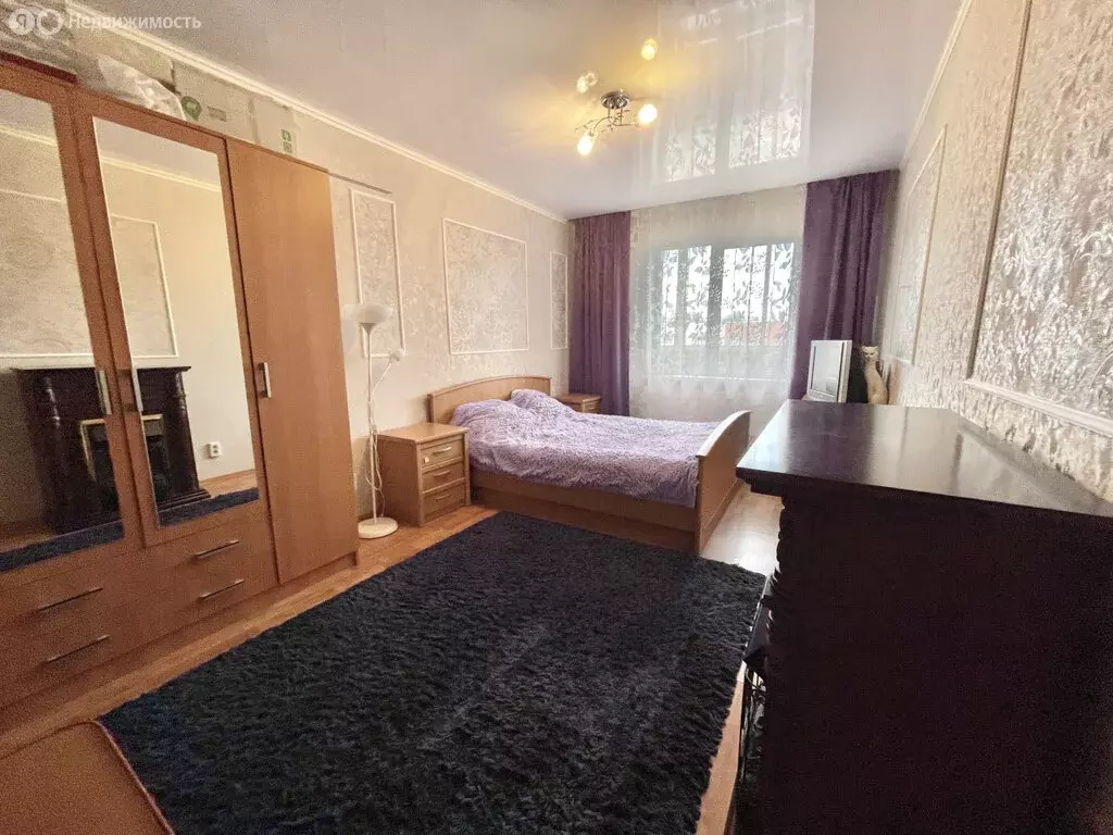 3-комнатная квартира: Екатеринбург, Ереванская улица, 28 (81.6 м) - Фото 1