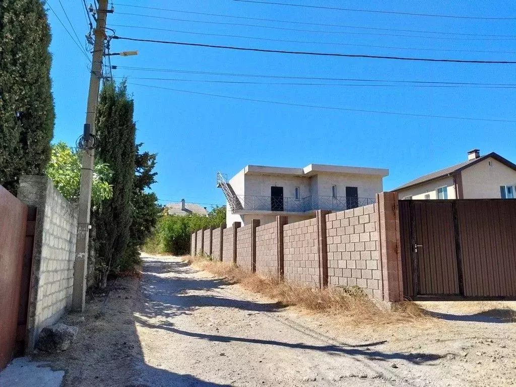 Дом в Севастополь ш. Монастырское (120 м) - Фото 1