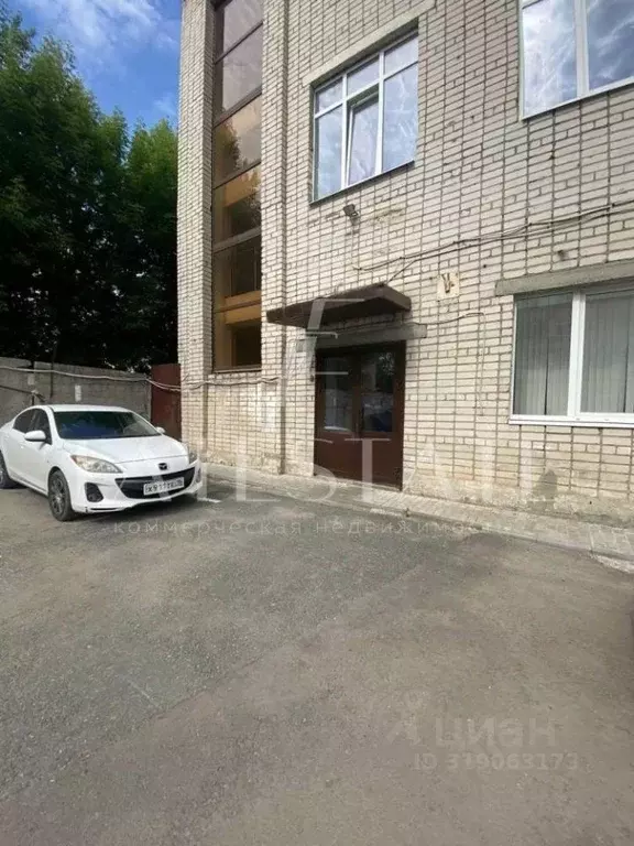 Офис в Татарстан, Казань ул. Космонавтов, 39 (450 м) - Фото 0