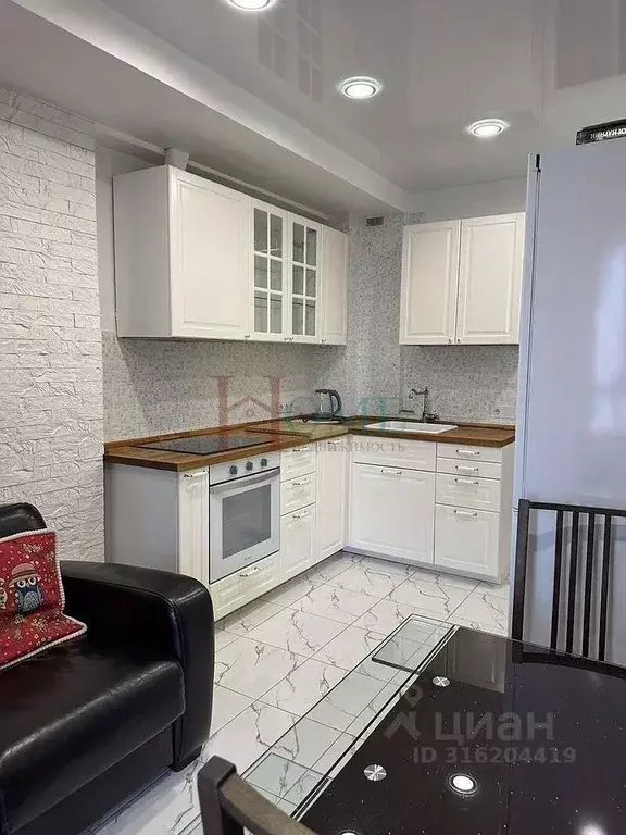 2-к кв. Новосибирская область, Новосибирск ул. Якушева, 33 (64.0 м) - Фото 0