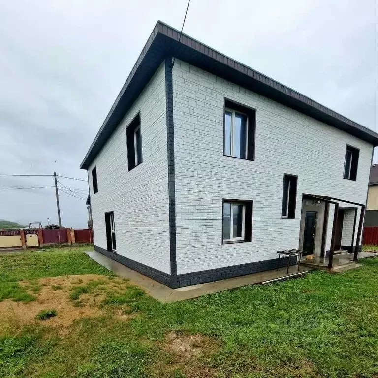 Дом в Сахалинская область, Холмск Переселенческая ул., 3 (261 м) - Фото 1