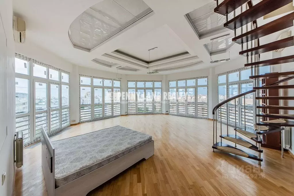 6-к кв. Москва Таганская ул., 36К2 (320.0 м) - Фото 1