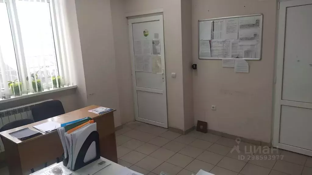 Помещение свободного назначения в Адыгея, Майкоп ул. Чкалова, 65 (34 ... - Фото 2