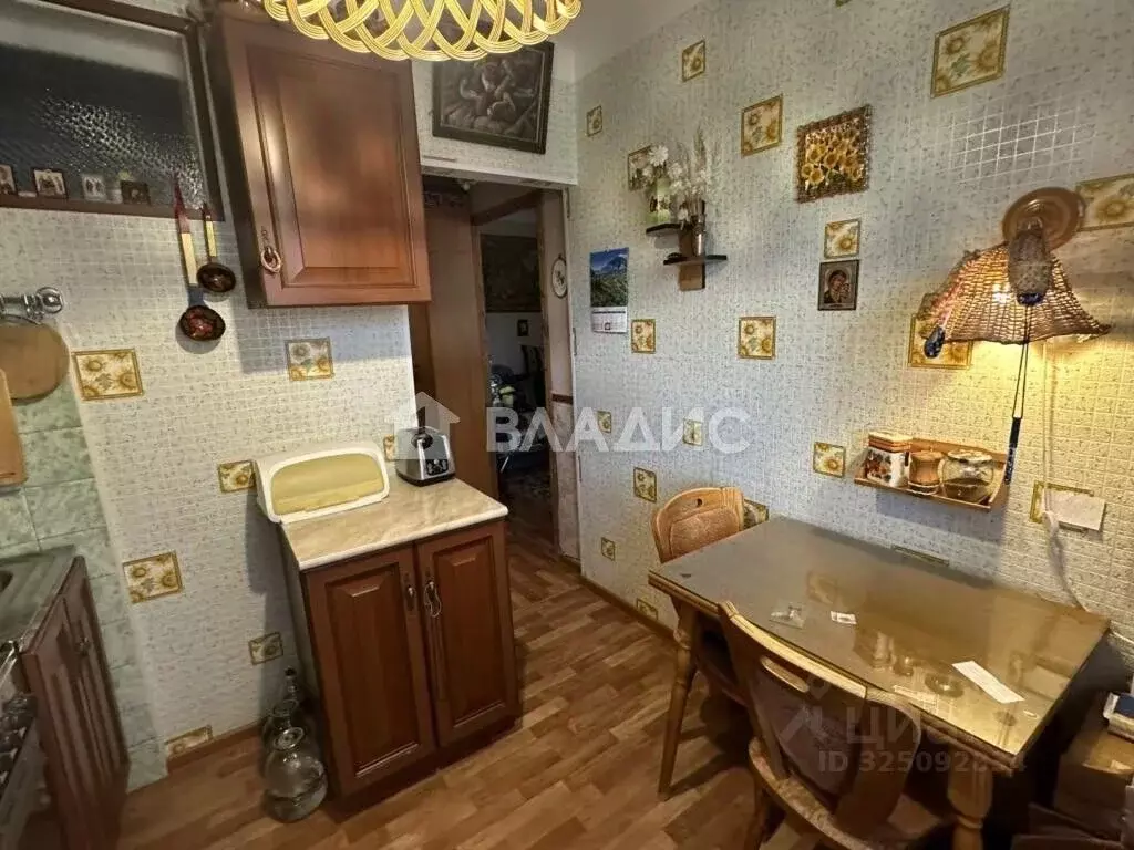 2-к кв. Нижегородская область, Нижний Новгород ул. Сурикова, 1 (43.7 ... - Фото 2