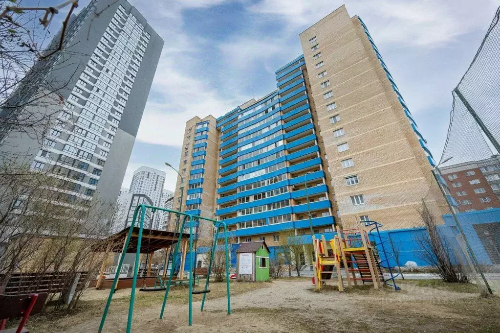 2-к кв. Свердловская область, Екатеринбург ул. Сулимова, 4 (79.5 м) - Фото 2