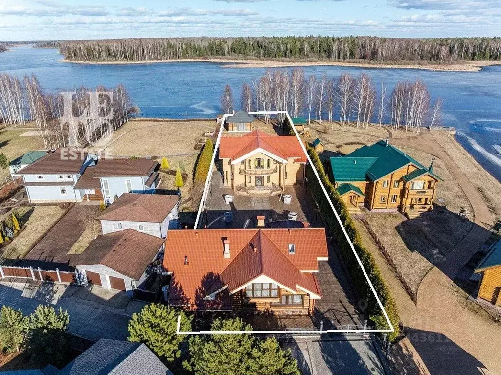 Дом в Тверская область, Конаковский муниципальный округ, д. ... - Фото 1
