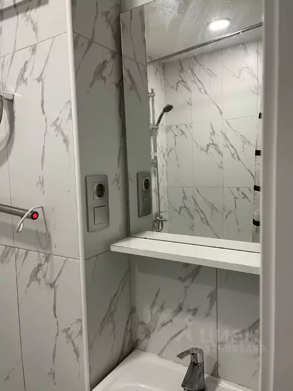 Комната Санкт-Петербург пос. Шушары, Московское ш., 256к3 - Фото 1