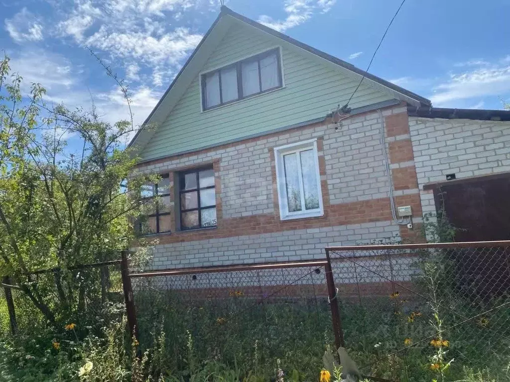 Дом в Воронежская область, Семилукский район, Губаревское с/пос, Химик ... - Фото 1