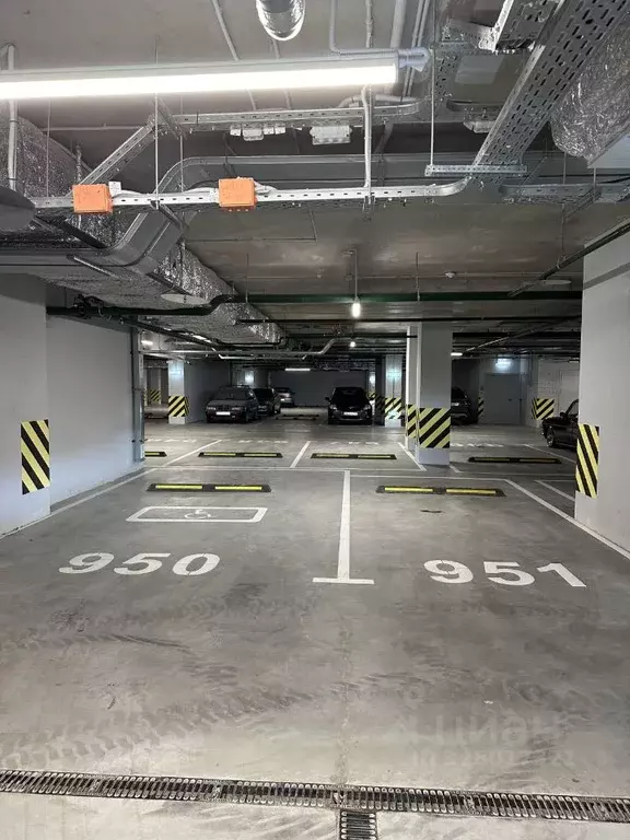 Гараж в Москва бул. Братьев Весниных, 1 (35 м) - Фото 1