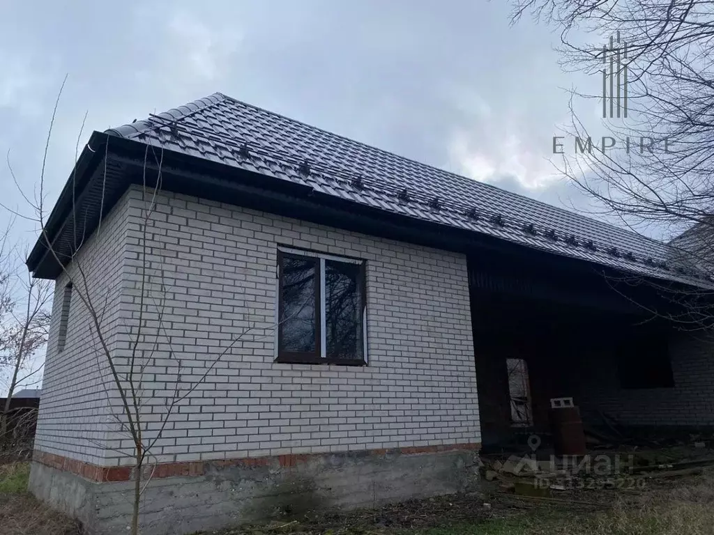 Дом в Чеченская республика, Надтеречный район, Мекен-Юртовское с/пос, ... - Фото 0
