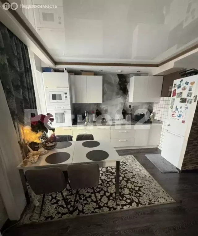 4-комнатная квартира: Зеленогорск, Парковая улица, 18 (70 м) - Фото 1