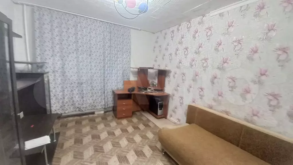 Комната 17,9 м в 4-к., 1/5 эт. - Фото 1