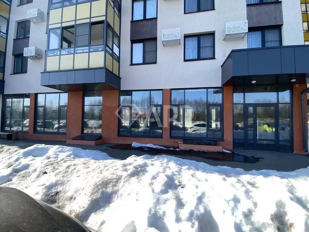 Помещение свободного назначения в Татарстан, Казань просп. Ильгама ... - Фото 1