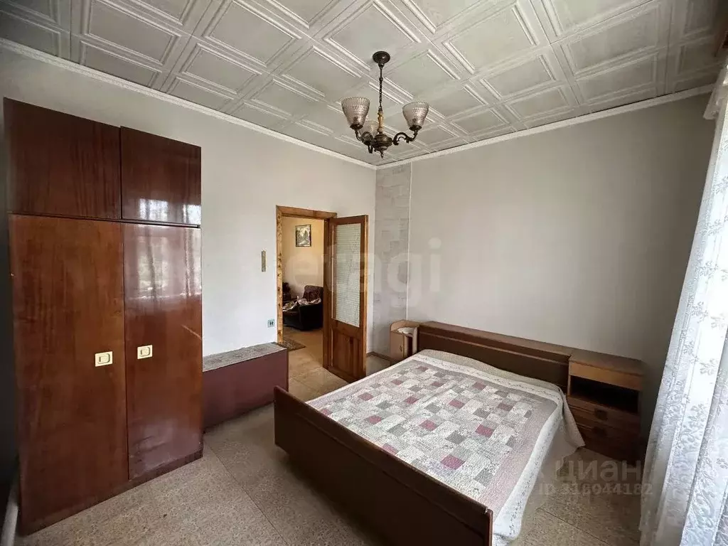 Дом в Кемеровская область, Кемерово Донбасская ул., 17 (90 м) - Фото 1
