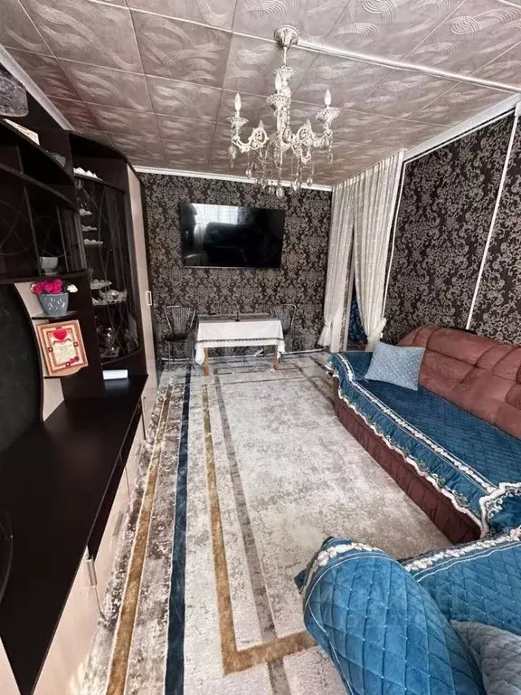 3-к кв. Ямало-Ненецкий АО, Пуровский район, Уренгой пгт, 2-й мкр 28 ... - Фото 1