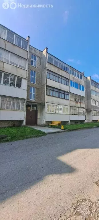 3-комнатная квартира: Реж, Заводская улица, 6/2 (63.6 м) - Фото 1