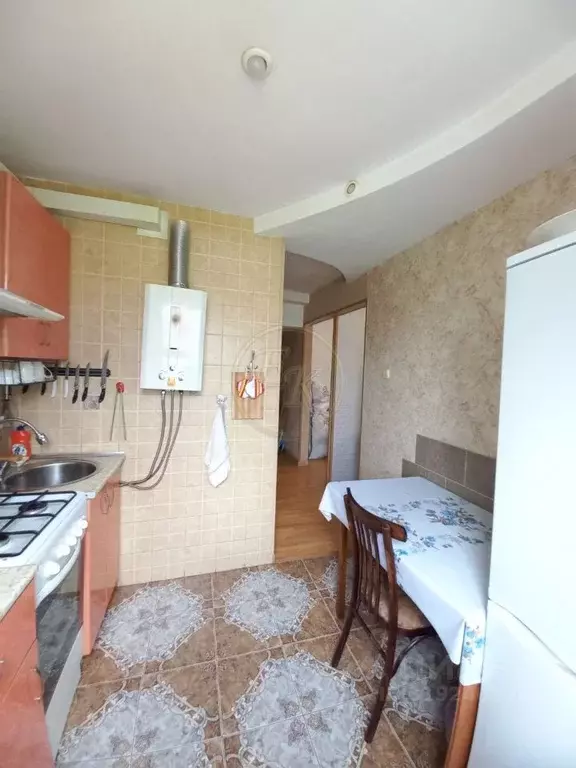 1-к кв. Карачаево-Черкесия, Черкесск Партизанская ул., 9 (30.0 м) - Фото 0