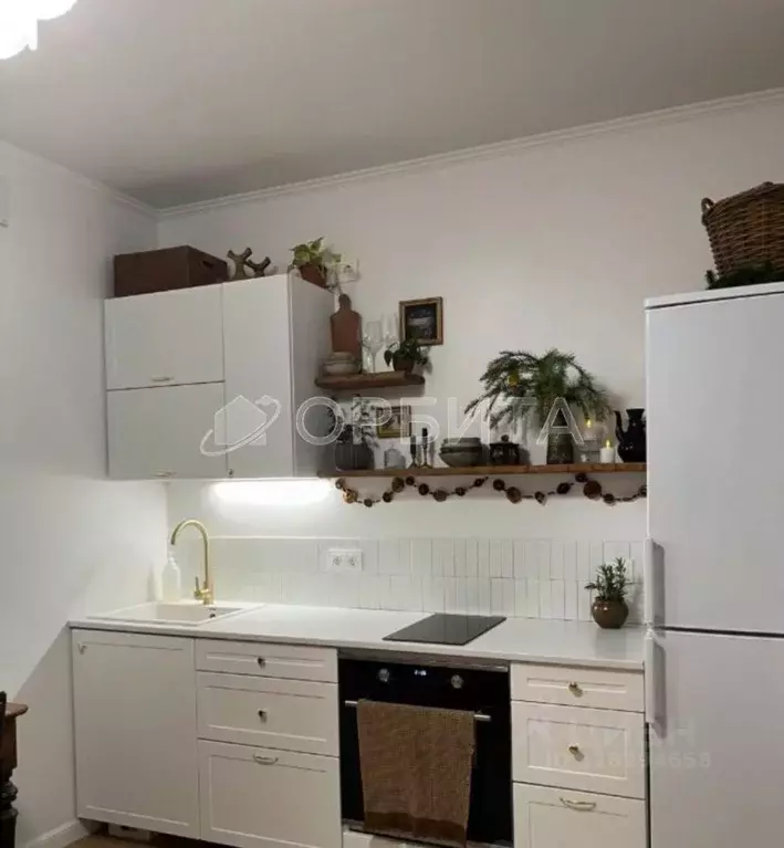 Студия Тюменская область, Тюмень ул. Парада Победы, 7 (20.09 м) - Фото 1