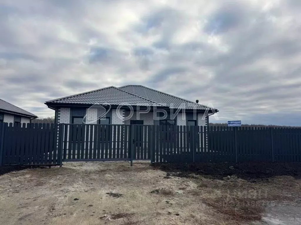 Дом в Тюменская область, Тюменский муниципальный округ, с. Луговое ул. ... - Фото 1