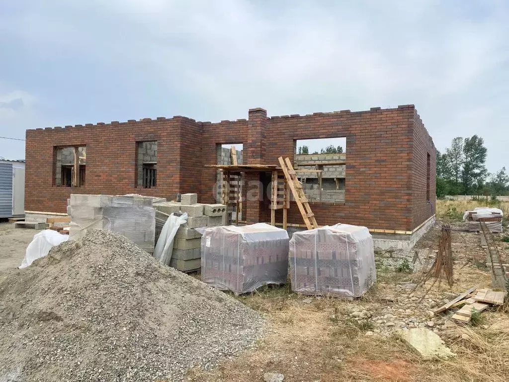 Дом в Адыгея, Майкоп ул. Сергея Сивикьяна (135 м) - Фото 1