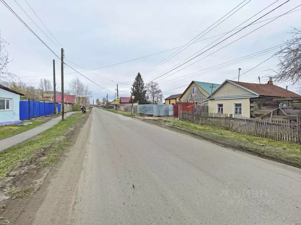 Участок в Омская область, Омск Московка мкр, ул. 3-я Станционная, 52 ... - Фото 0