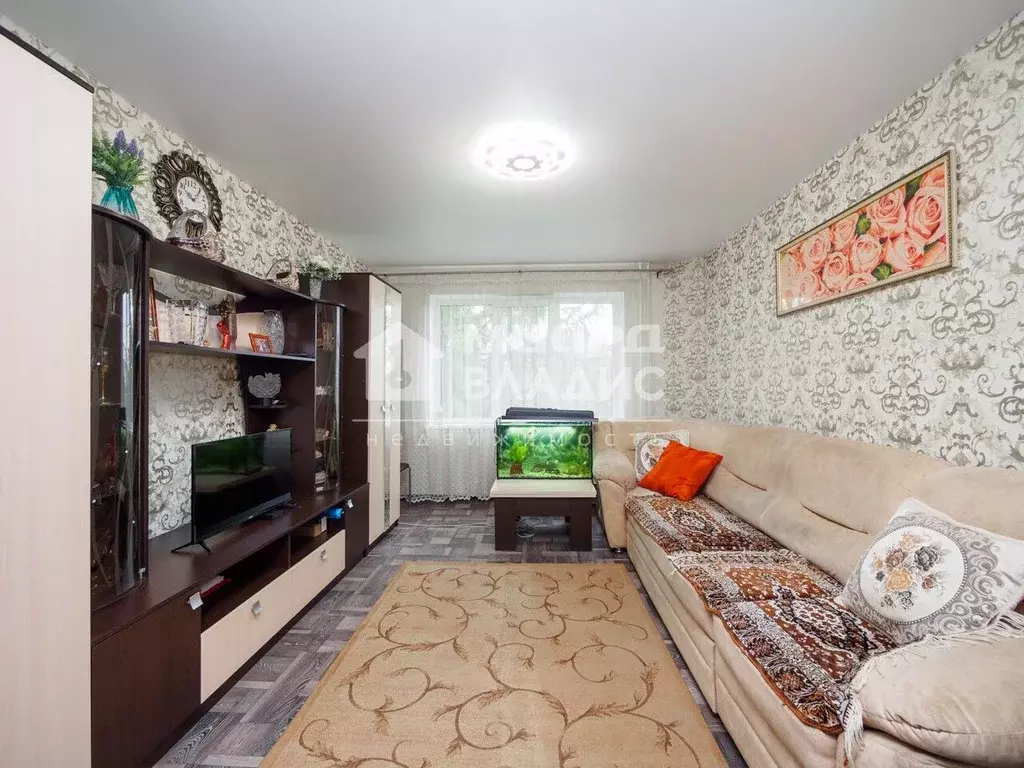 3-к кв. Омская область, Омск Омская ул., 158 (62.9 м) - Фото 0