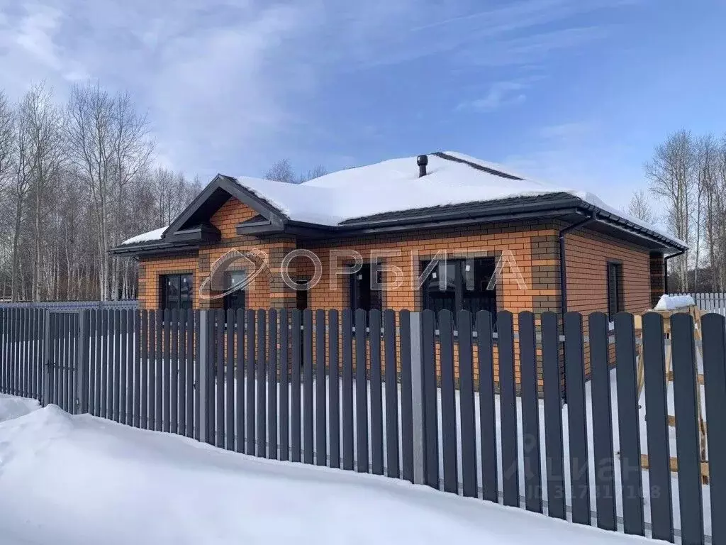Дом в Тюменская область, Тюменский район, д. Ушакова бул. Центральный, ... - Фото 0