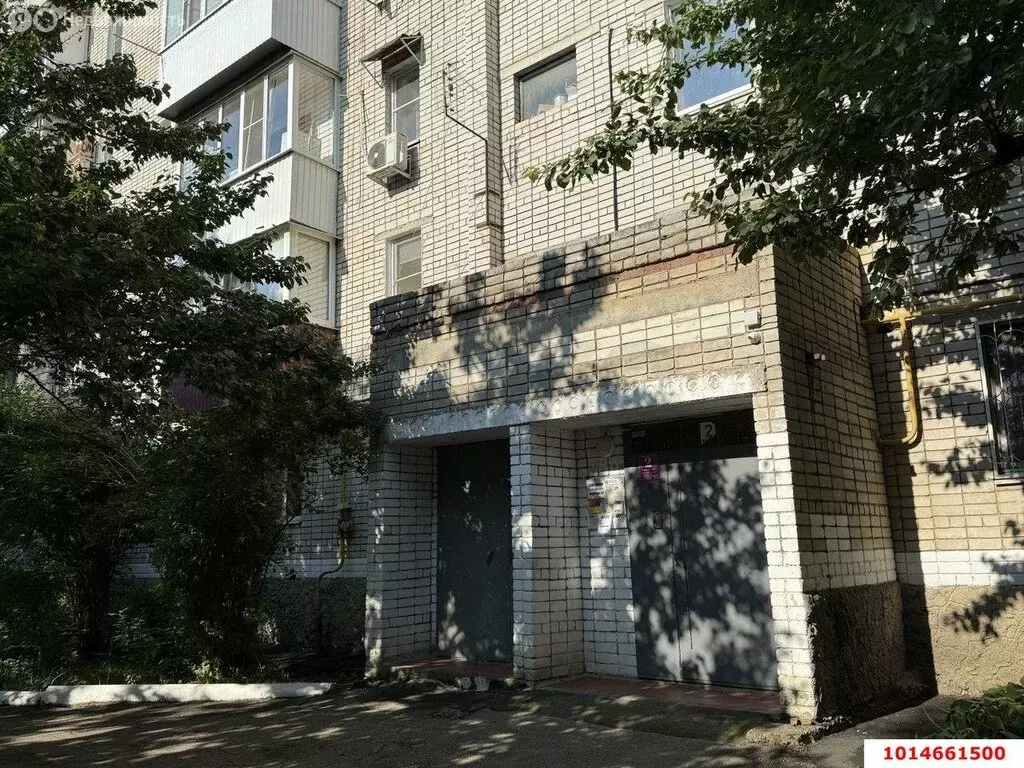 3-комнатная квартира: Краснодар, Армавирская улица, 60 (65 м) - Фото 1