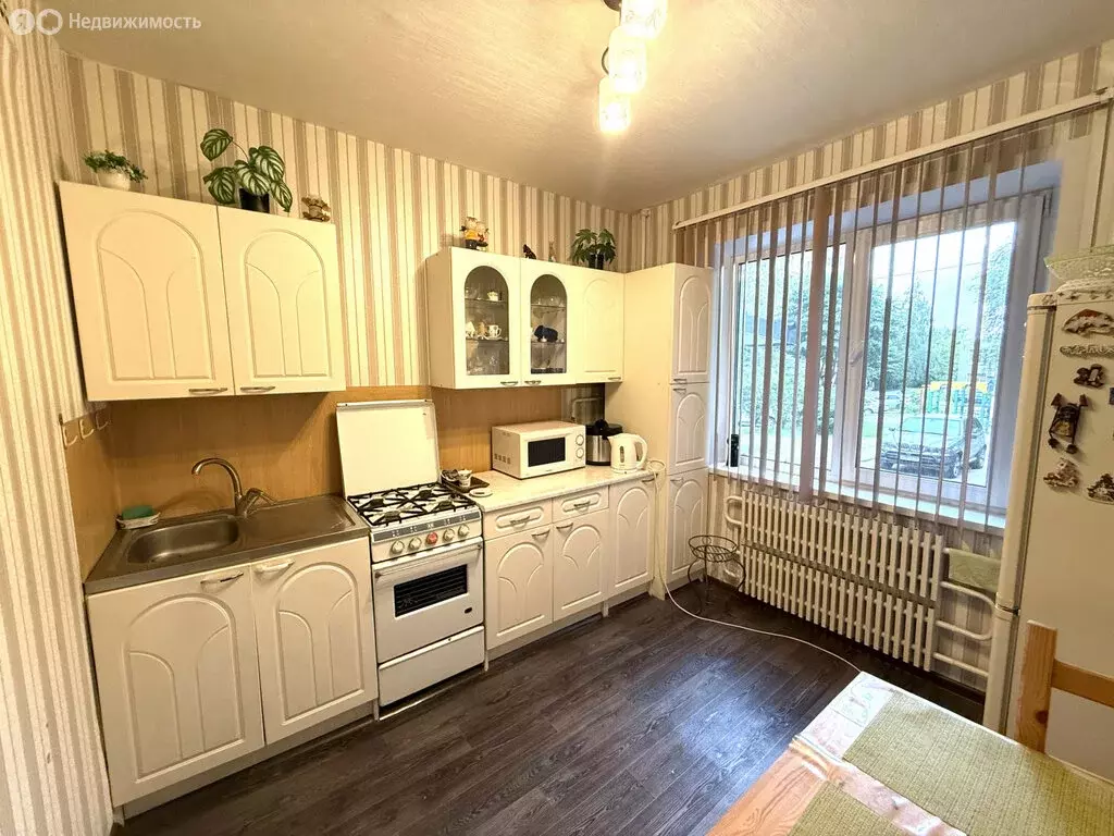 3-комнатная квартира: Брянск, Фосфоритная улица, 7 (63 м) - Фото 1