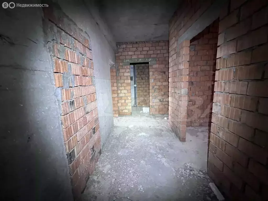 2-комнатная квартира: Махачкала, проспект Насрутдинова, 272И (66.8 м) - Фото 1