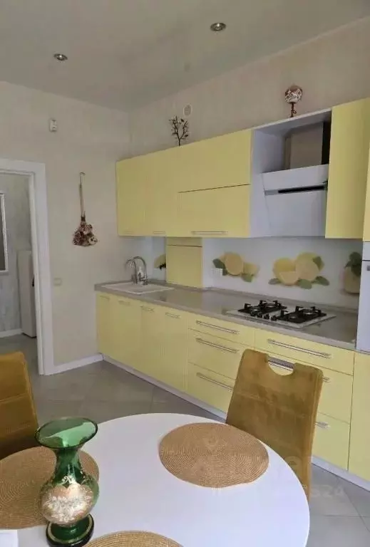 2-к кв. Калининградская область, Зеленоградск ул. Лермонтова, 7 (70.0 ... - Фото 0