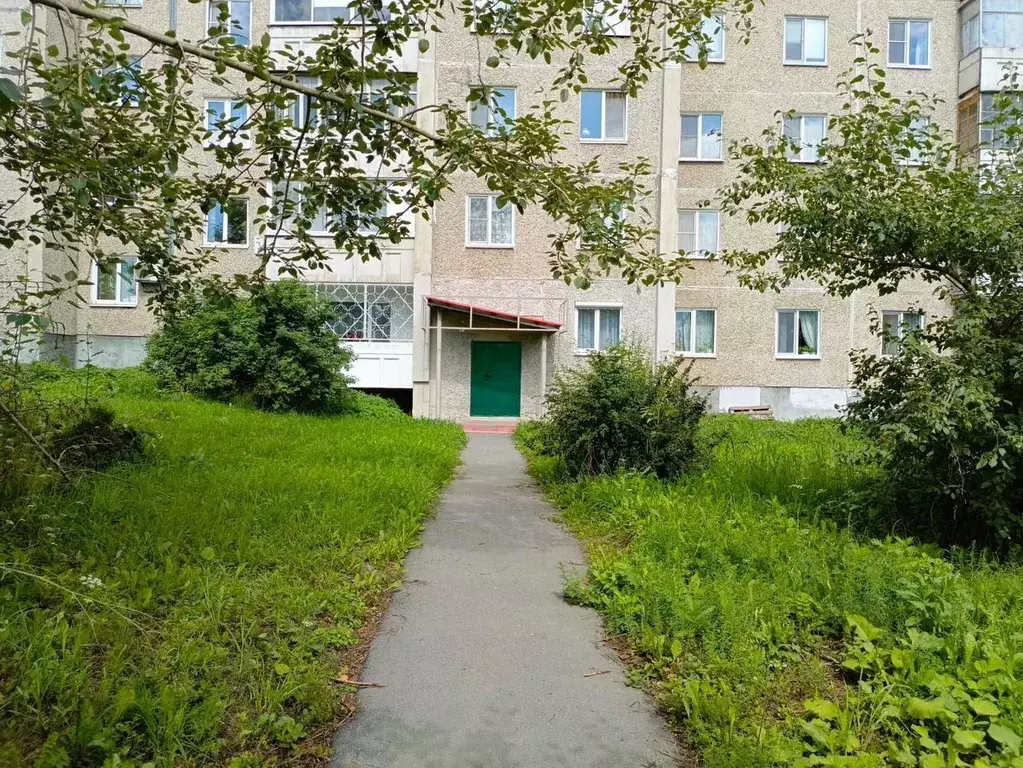 Помещение свободного назначения в Свердловская область, Ревда ул. ... - Фото 1