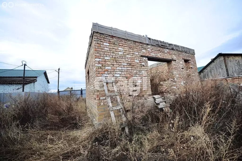 Дом в село Зирган, улица Мирсая Амира (100 м) - Фото 1