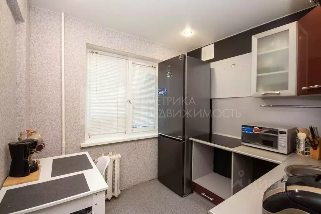 1-к кв. Тюменская область, Тюмень ул. 50 лет ВЛКСМ, 75 (30.4 м) - Фото 1