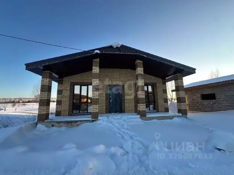 Дом в Башкортостан, Уфимский район, Русско-Юрмашский сельсовет, д. ... - Фото 1