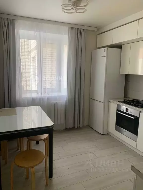 3-к кв. Чувашия, Чебоксары Пролетарская ул., 25 (72.0 м) - Фото 1