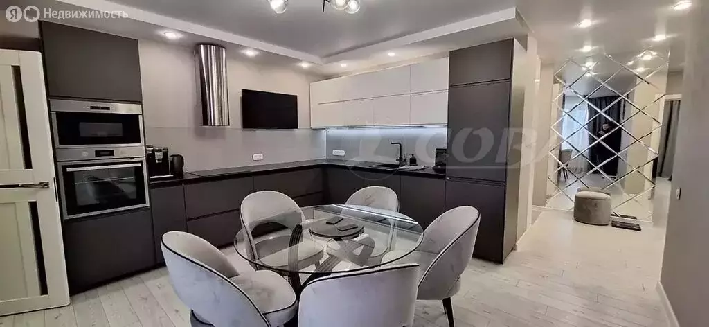 2-комнатная квартира: Тюмень, Кремлёвская улица, 112к4 (66.7 м) - Фото 1