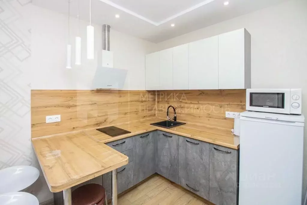Студия Тюменская область, Тюмень ул. Краснооктябрьская, 14 (29.0 м) - Фото 1