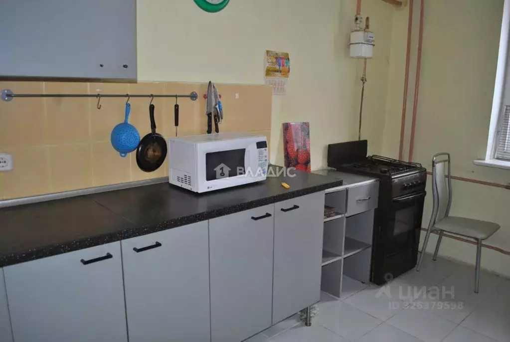 3-к кв. Владимирская область, Владимир Коммунар мкр, Зеленая ул., 68 ... - Фото 1