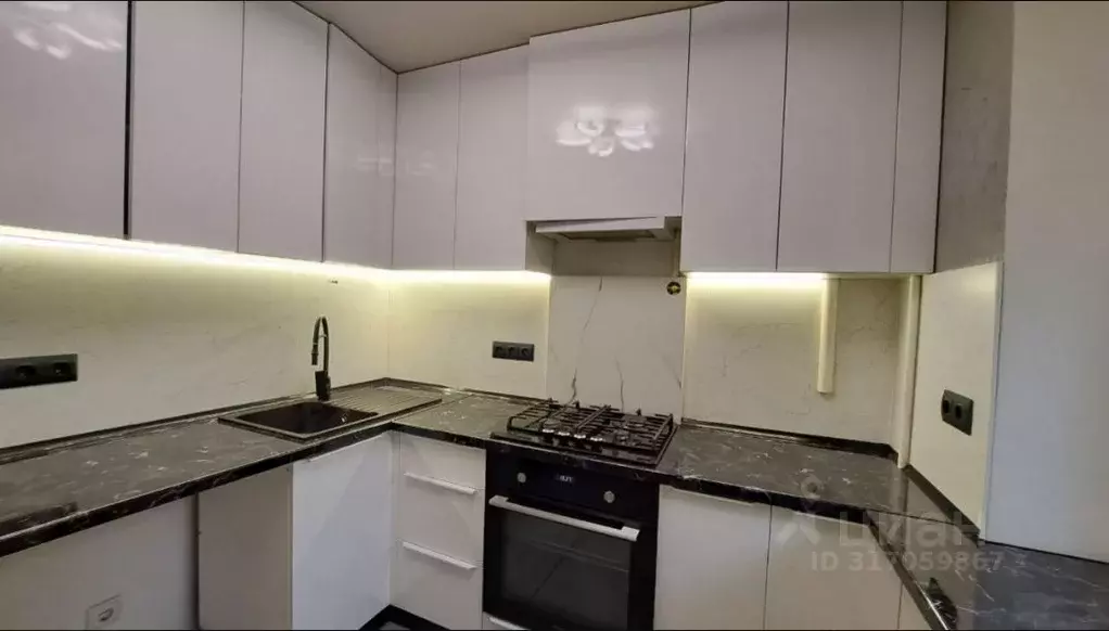 2-к кв. Краснодарский край, Сочи Гагарина мкр, бул. Цветной (42.7 м) - Фото 0