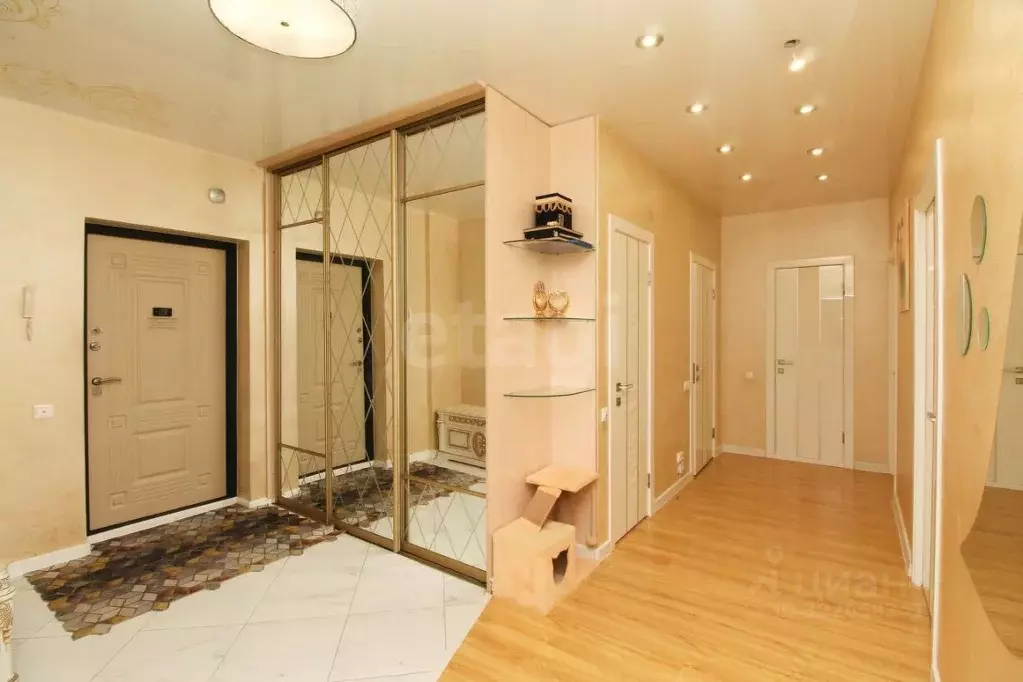 3-к кв. Красноярский край, Красноярск ул. Алексеева, 45 (99.0 м) - Фото 1