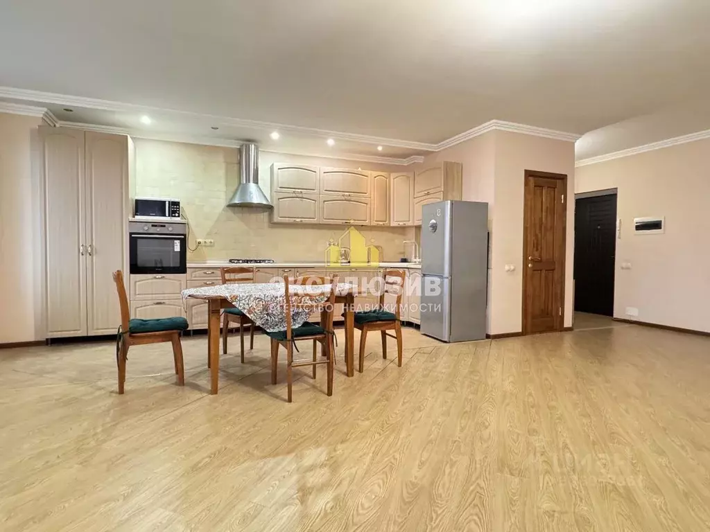 2-к кв. Ставропольский край, Ессентуки Октябрьская пл., 31А (82.0 м) - Фото 1