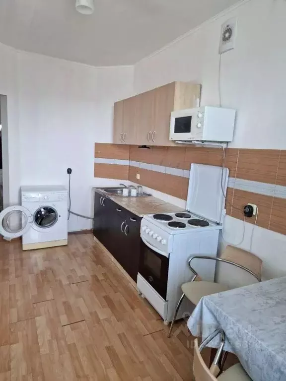 1-к кв. Тюменская область, Тюмень ул. Мельникайте, 55 (51.0 м) - Фото 2
