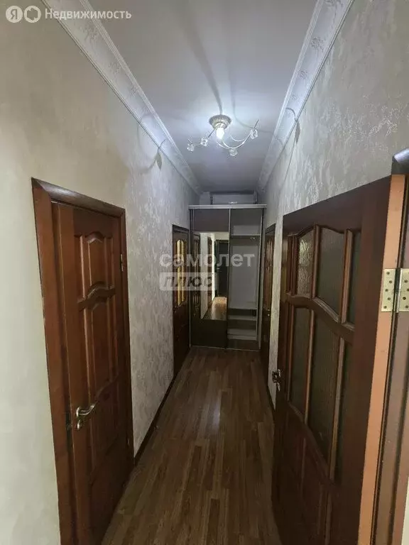 3-комнатная квартира: Грозный, улица Хамзата У. Орзамиева, 5 (61 м) - Фото 2