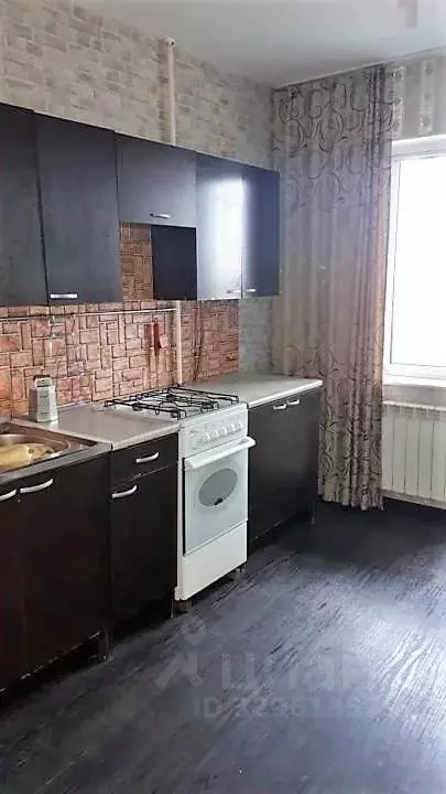 1-к кв. Омская область, Омск Краснознаменная ул., 26/2 (33.3 м) - Фото 1