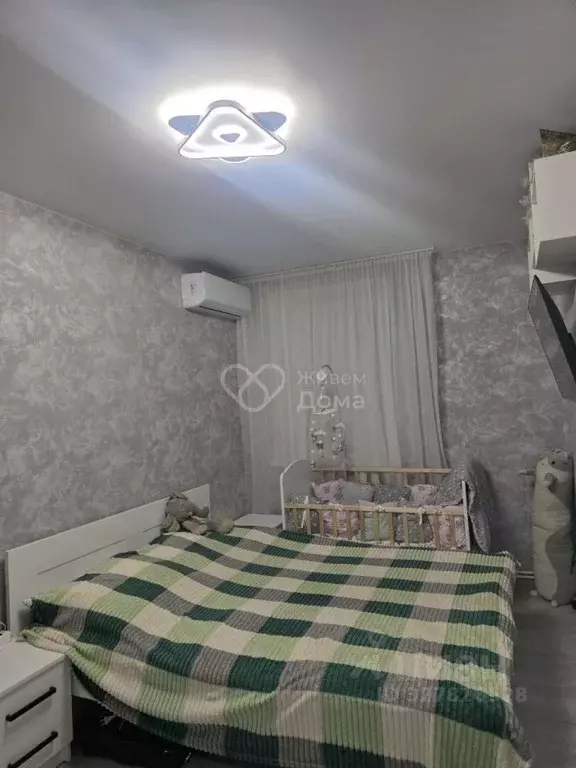 1-к кв. Волгоградская область, Волгоград ул. Добрушина, 16 (25.3 м) - Фото 1