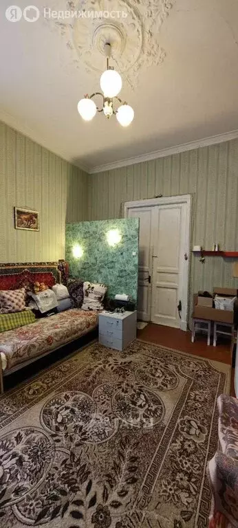 1к в 12-комнатной квартире (16.4 м) - Фото 0