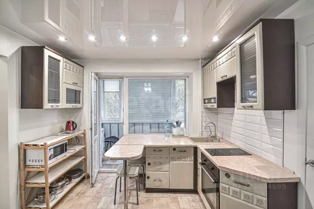 2-к кв. Сахалинская область, Южно-Сахалинск ул. Ленина, 218 (45.0 м) - Фото 2