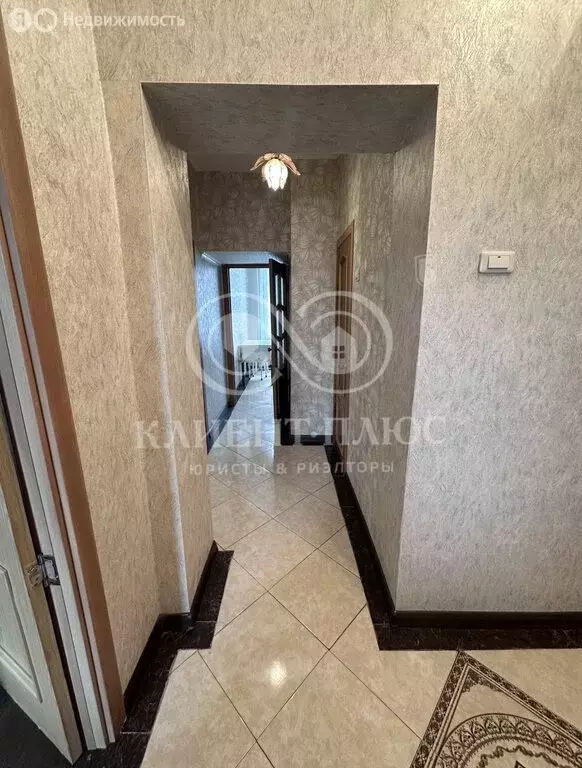 3-комнатная квартира: Корсаков, Корсаковская улица, 7 (65 м) - Фото 1