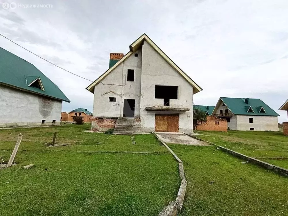 Дом в Марьинская, микрорайон Энергостроителей (255 м) - Фото 1